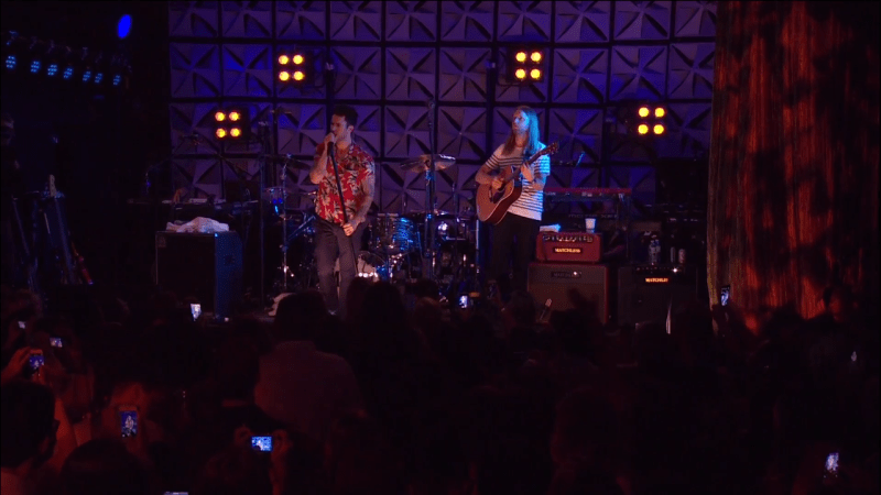 maroon 5 amex live 4